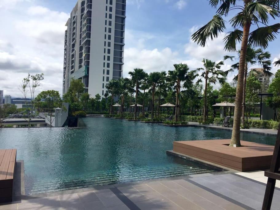Tropicana Avenue B32-09, Petaling Jaya Exterior foto